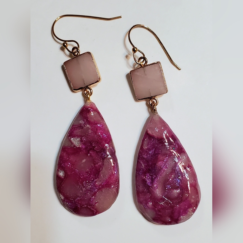 Elegant Pink and Gold Dangle Earrings
